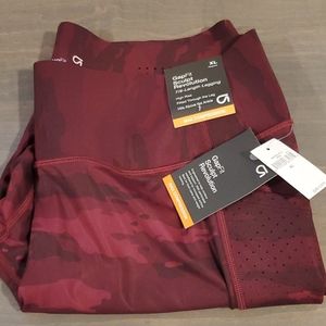 3/$20 Gap Leggings Sculpt Compression 7/8